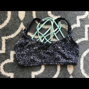Lululemon sports bra